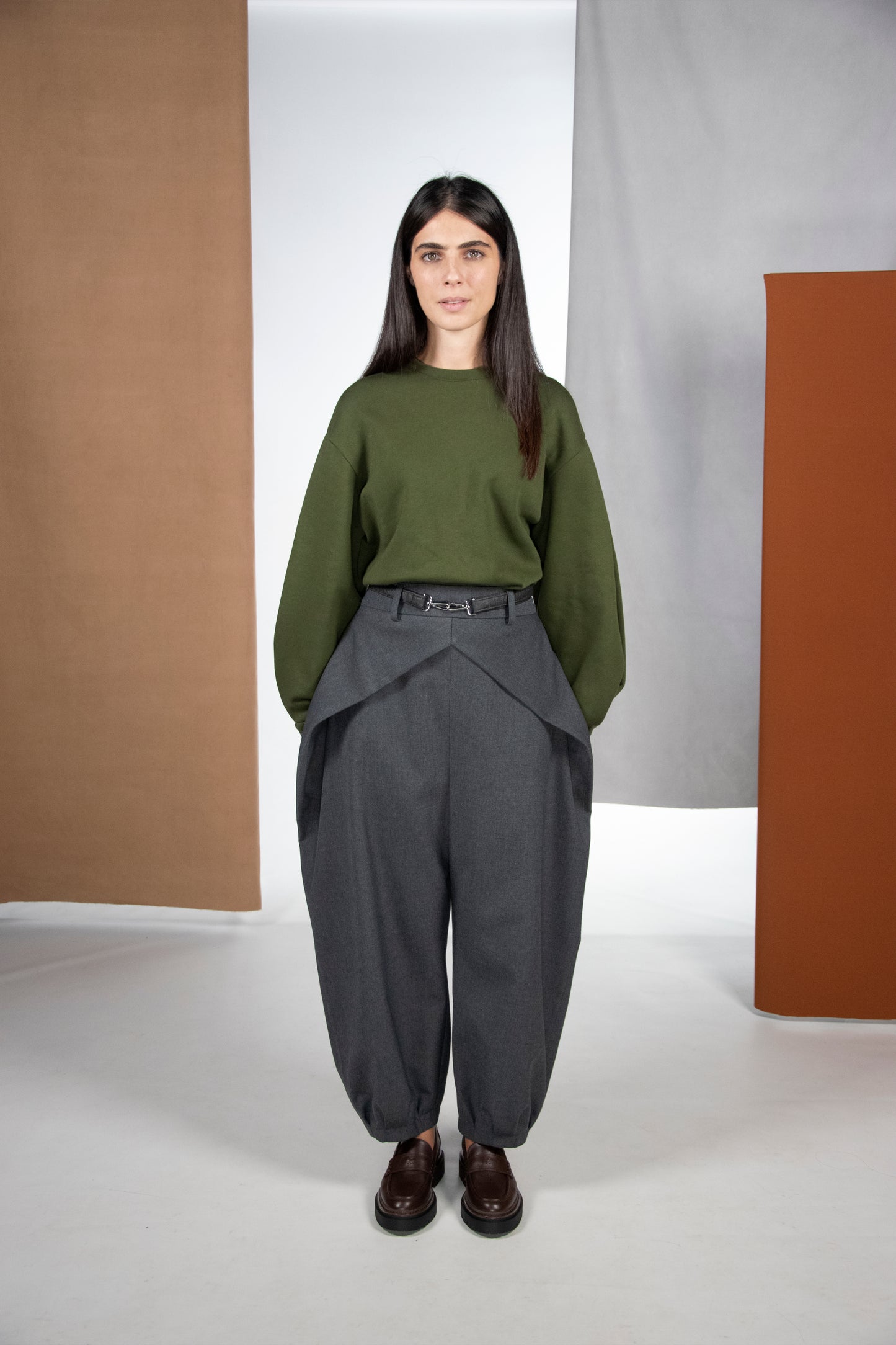 MAGLIA FELCE VERDE OLIVA IN CALDA FELPA VEGAN