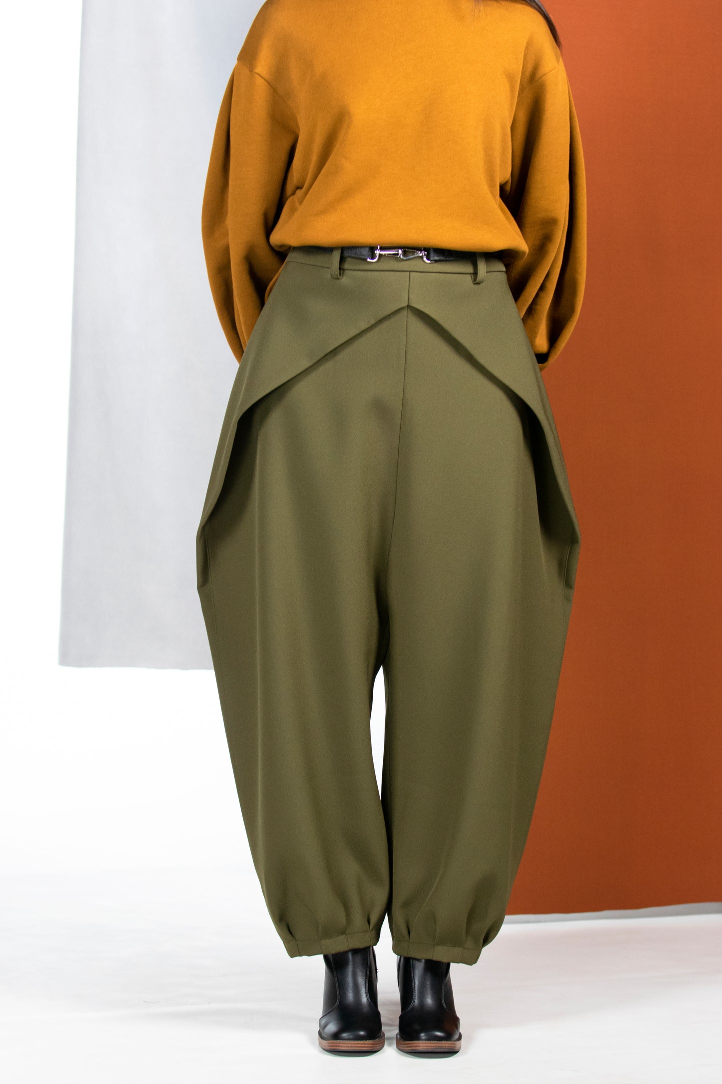 PANTALONE SAKURA VERDE OLIVA VEGAN
