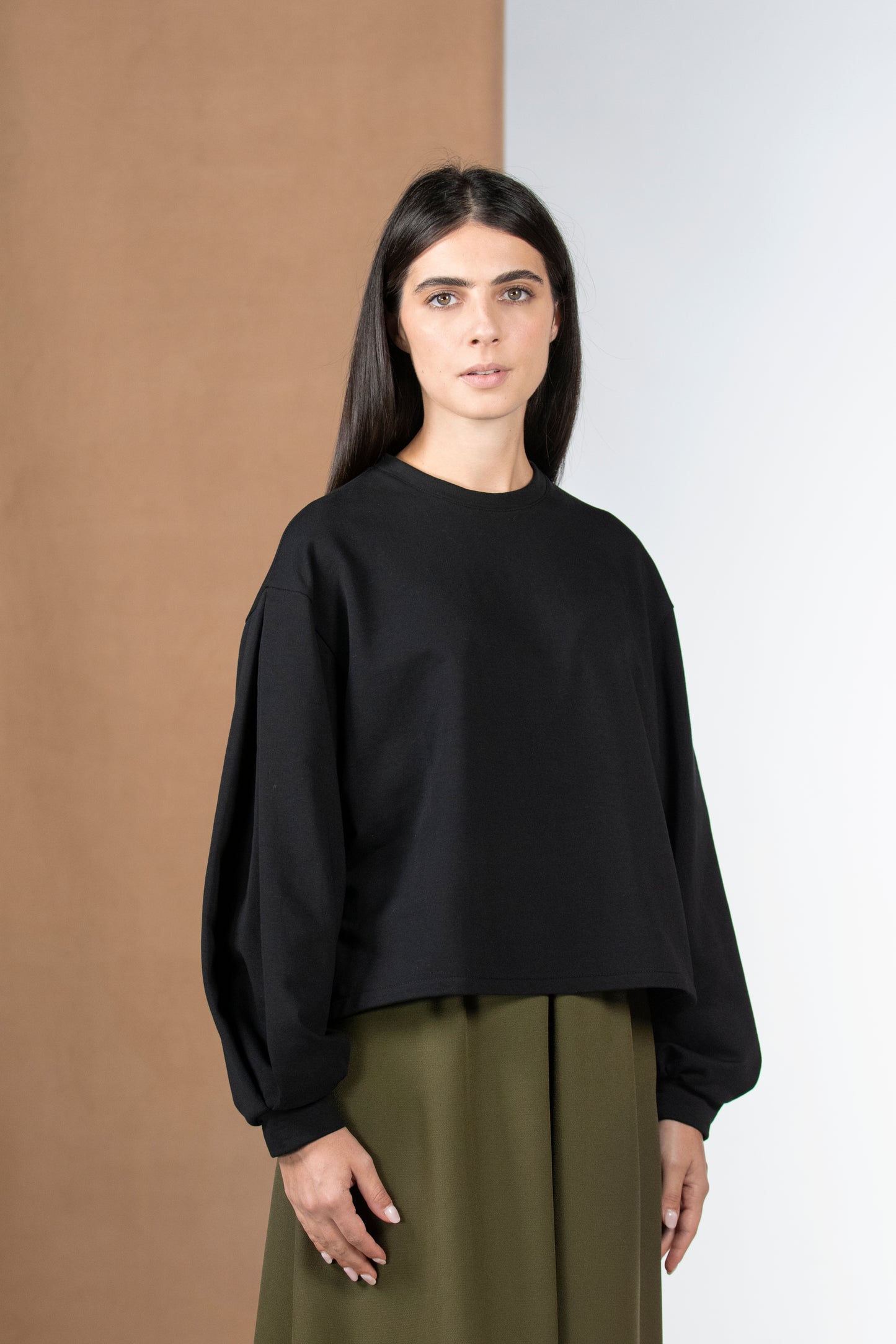 MAGLIA FELCE NERA IN CALDA FELPA VEGAN