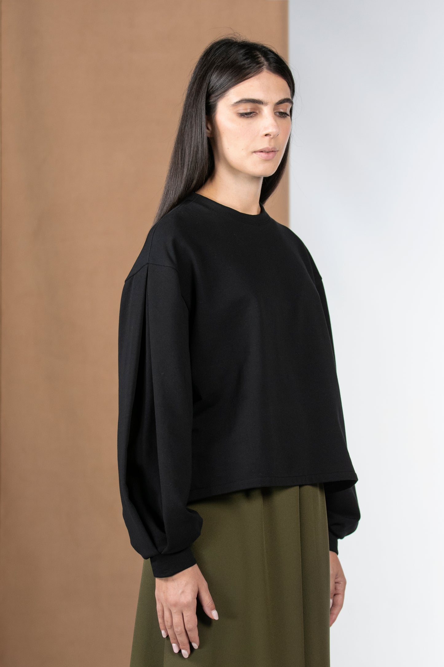 MAGLIA FELCE NERA IN CALDA FELPA VEGAN